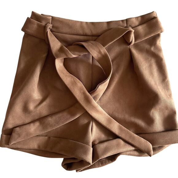 Blashe Tan, High Waisted, Suede, Belted, Cuffed Shorts- M - Picture 1 of 9